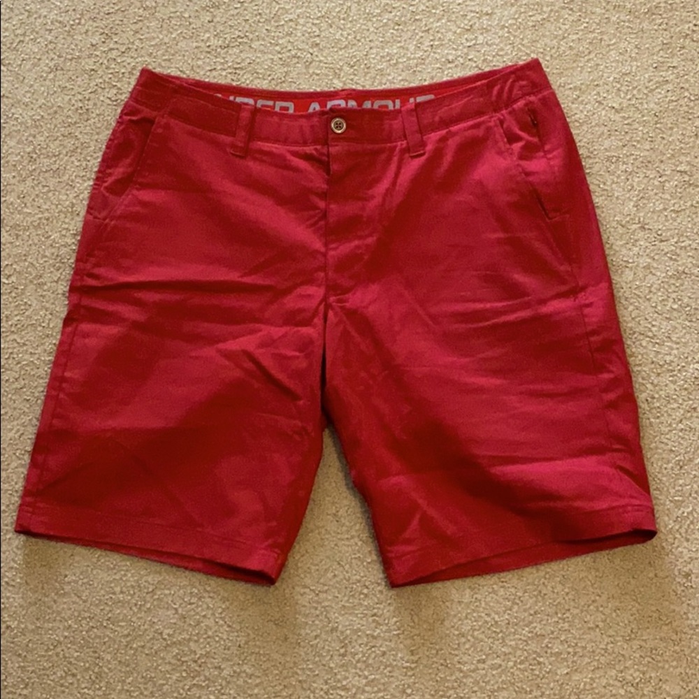 Men’s Under Armour red shorts - sz. 38